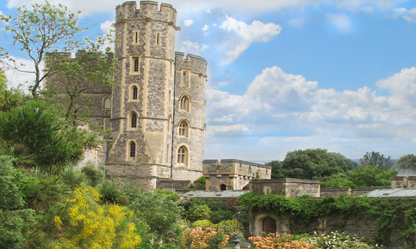 Windsor Castle...Where the Royals Livetuesday image