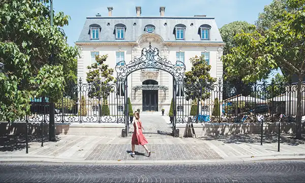 An Excursion to Elegant Epernayfriday image