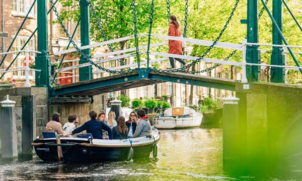 Leiden’s Picturesque Canalsthursday image