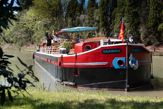 Barge Savannah